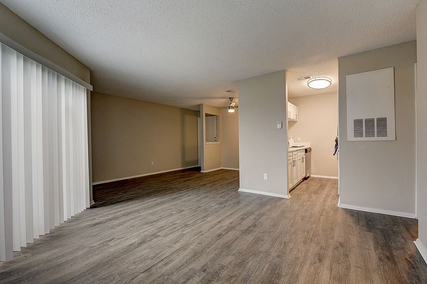 Ashton Apartments, 681 North Saginaw Boulevard, Saginaw, TX RentCafe